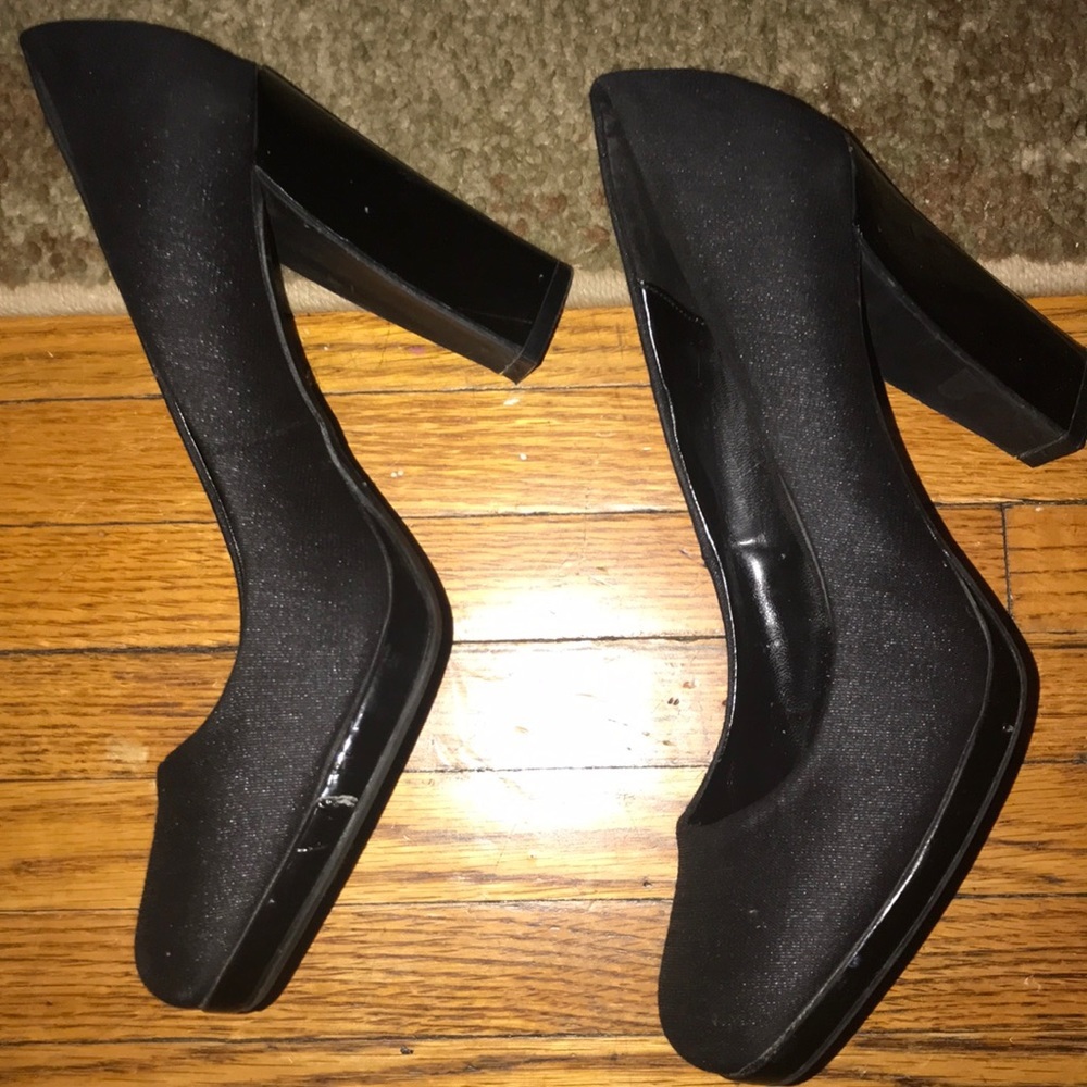Black fabric block heels/pump - Picture 4 of 6